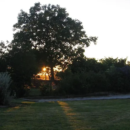 Holiday home Maison De Charme Avec Piscine Et Grand Jardin, Pres D'ancenis - Ideal Pour Familles Et Balades - Fr-1-306-1151