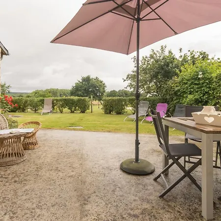 Holiday home Maison De Charme Avec Piscine Et Grand Jardin, Pres D'ancenis - Ideal Pour Familles Et Balades - Fr-1-306-1151